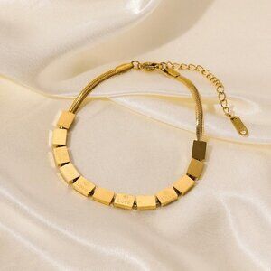 NWT Square Charms Herringbone Bracelet 6" 18K Gold Platted Minimalist